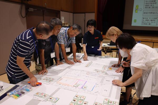 HUG（避難所運営ゲーム）