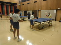 利用者の方との交流(卓球)