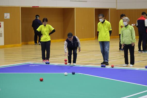 予選リーグでの試合の写真