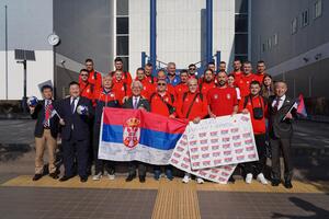 激励セレモニーの写真5