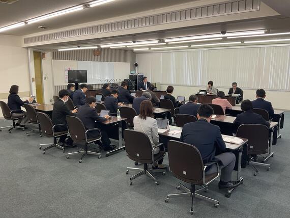 議員研修会の様子